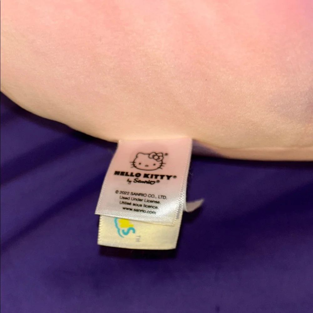 Hello Kitty Unicorn Squishmallow - Picture 4 of 9